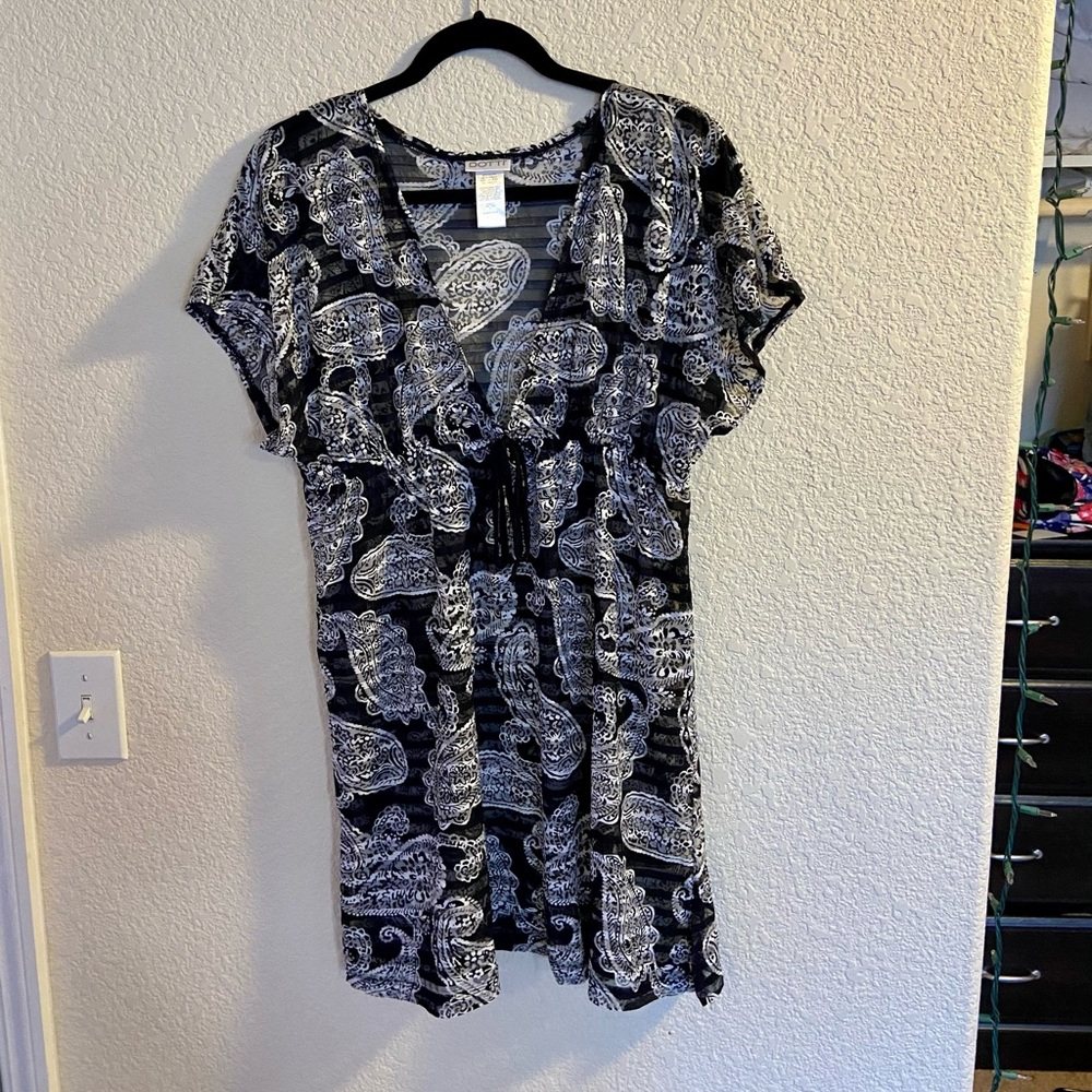 Adjustable swimsuit cover-up